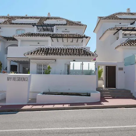 Ivy 4 Nueva Andalucia Pool Apartment